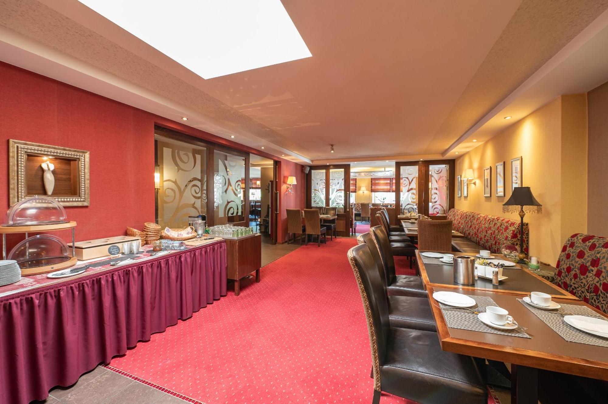 Dagstuhler Hof Hotel Wadern Exterior photo